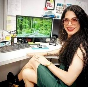 Meet your Posher, Brenda lizz